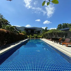 Baan Chainarong Resort