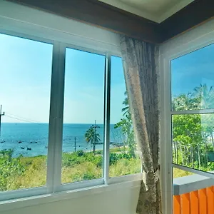 The Sea @ Lanta Hotel