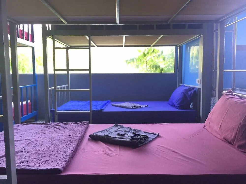 Hidden Cliff Hostel Koh Lanta Hotel